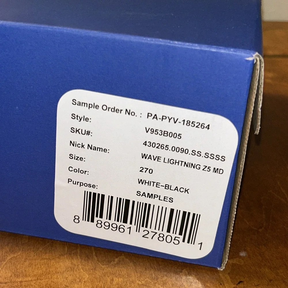 Mizuno Wave Lightning Z5 Men's Volleyball Shoes Size 9 White New With Box